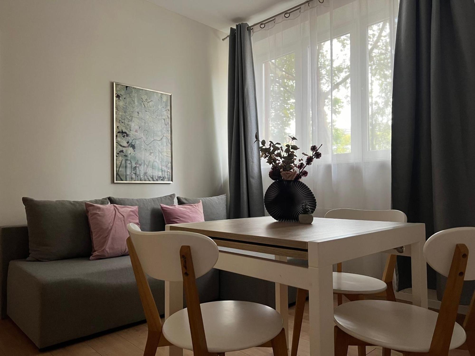 Old Town Bis Apartment